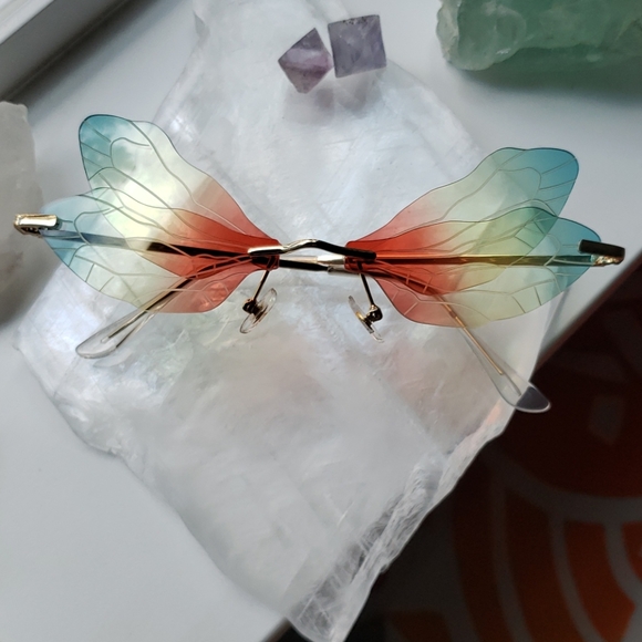 COPY - Double Dragonfly wing sunglasses: blue/purple - Picture 4 of 16